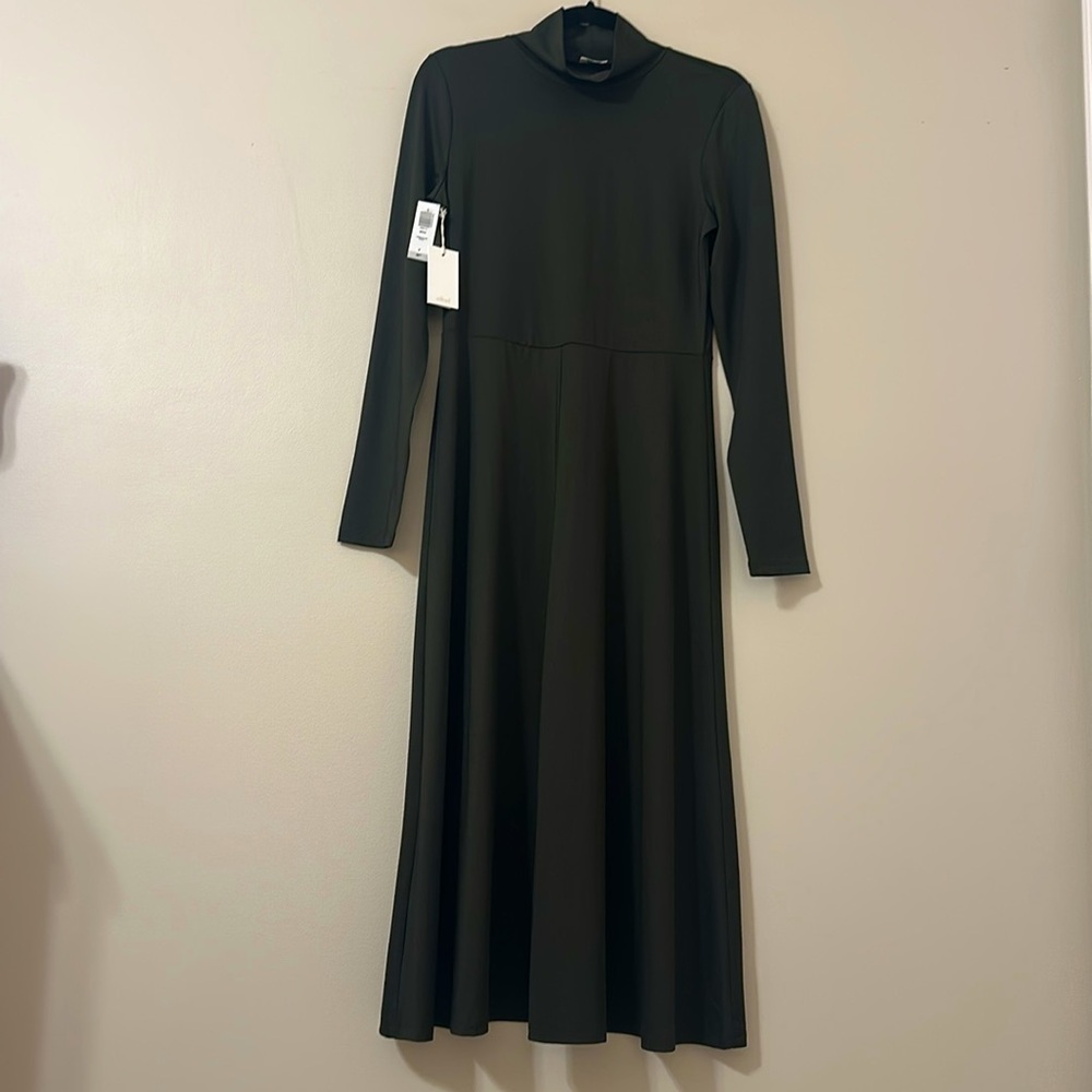 Wilfred Black Long-Sleeve Midi Dress